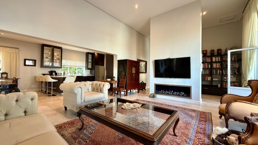 5 Bedroom Property for Sale in Dennegeur Western Cape